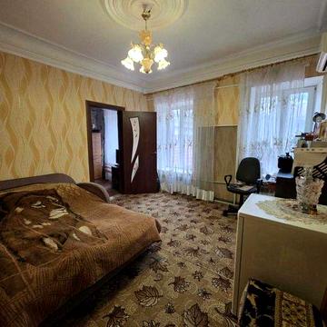 Продам 2-кімнатну квартиру на Молдаванці — вул. Михайла Болтенка(220-531)