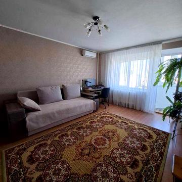 Продам 1-комнатную квартиру на Днепропетровской дороге