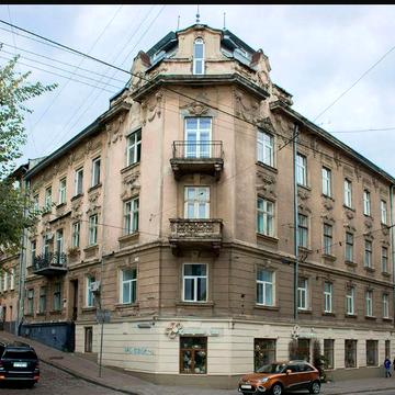 Продаж 2-к.квартири ,в.Кобилянської, 8. Центр
