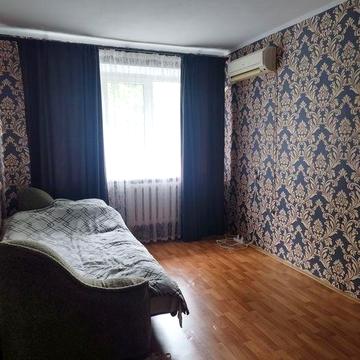 Продається 1 кімнатна квартира.