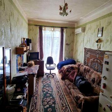 Продам 2 кімнатну  гостинку