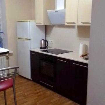 Сдаю 2к просторную квартиру в новостройке лев.бер.
