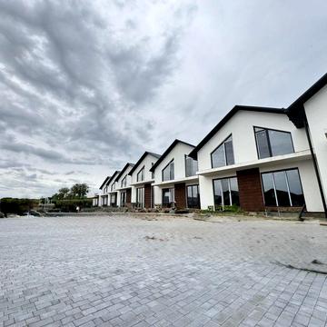 Продаж таунхаусів біля р.Південн Буг.
