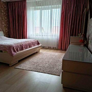 Продам 2-эт. дом 146 м² с гаражом и городскими коммуникациями