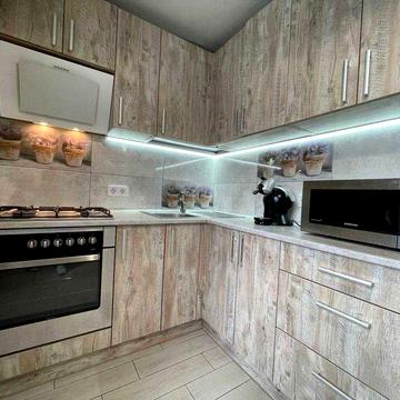 1 кім квартира в центрі міста (вул. Гузара)