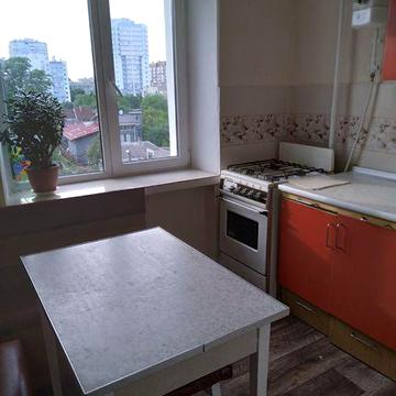 Оренда 1 км квартира, тихий центр