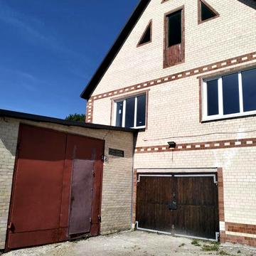 Продам будинок в затишному місці