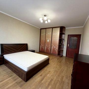 Оренда 2х кім квартири 80м2 Голосіївський проспект, 68