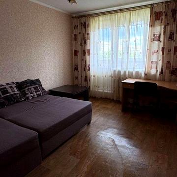 Сдам 1 к квартиру м Палац Спорту