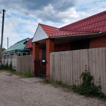Продам Будинок можно під любу діяльність або житло .Нова Водолага .Центральна Вулиця.