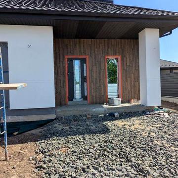 ПРОДАЖ Американки з розпочатим євроремонтом в с. Тарасове. Р-н вул. Квітневої.