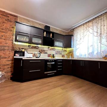 Будинок 136м2 з гаражем+ підвал  6соток. Бориспіль.