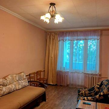 Сдам 2-ую квартиру сталинка 50м Центр 11000грн города газ интернет длительный срок ремонт