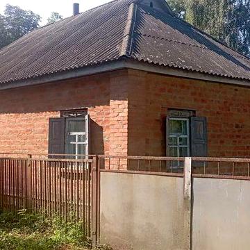 Будинок із земельною ділянкою у Полтавській області
