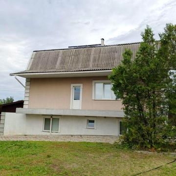 Продаю шикарный 2х этажный дом возле соснового бора  26 соток