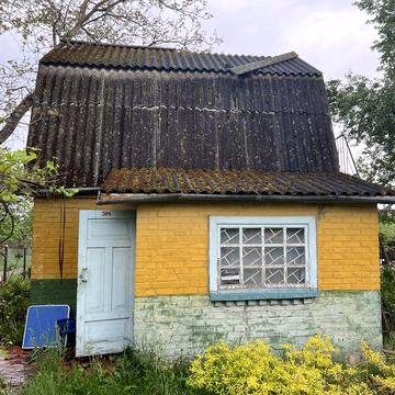 Продається дача на бузі