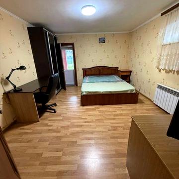 Простора 1к квартира метро ТЕРЕМКИ, Республіка / у приватному будинку з окремим входом