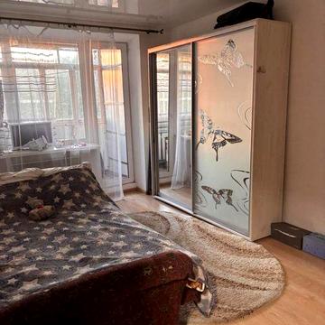 Продам 1-кімнатну квартиру в центрі м. Знам’янка