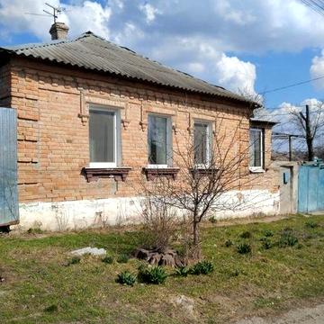 Півбудинку  з окремим двором,  50и2