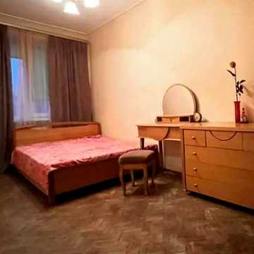 • Затишна 2-кімнатна квартира 42.8 кв. м на вул. Уманська, 37