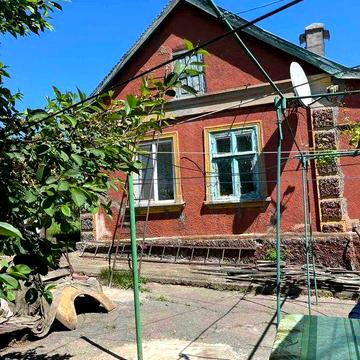 Крепкий дом на Большевике
