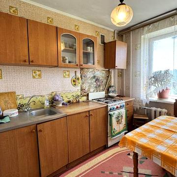Продам 1-но ком в центре в кирпичном доме