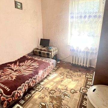 (3) Продам частину будинку на Старому місті 0756