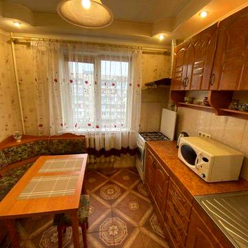 Продам 3-кімнатну квартиру, просп. Володимира Івасюка, 42, Оболонський р-н.