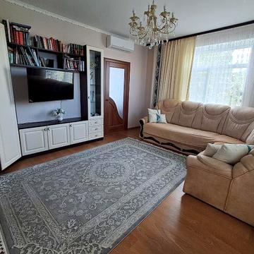 Продам квартиру з ремонтом та меблями .СВІТЛО Є ЗАВЖДИ.