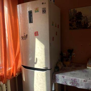 м.Київ, Подільський район Виноградар, пр.Свободи,34