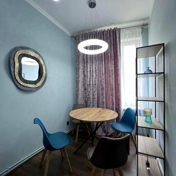 Продам 2 ух ком кв с капитальным ремонтом
