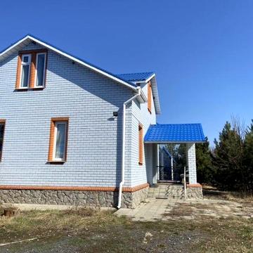 Здам великий будинок