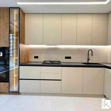 Світла-1 кімнатна з виглядом у двір в найпопулярнішому ЖК Family Plaza