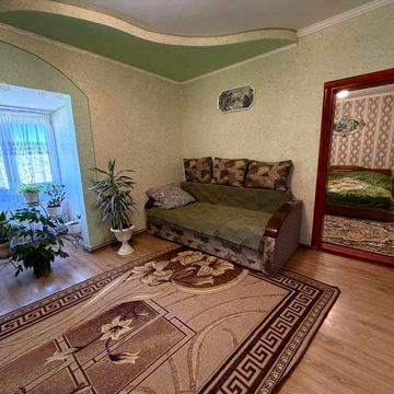Продається простора 3-кім. квартира, з видом на гори у м. Борислав!