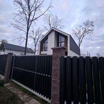 Продаж 4к Дім Молодіжна вулиця