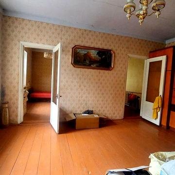 Продам 4-кімнатну квартиру. Вул.Шаргородська,46.