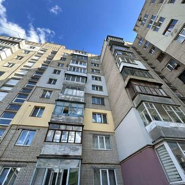 Продаж 4 кімнатної квартири ближня Київська