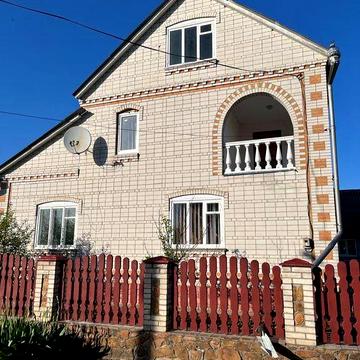 Продам просторий Будинок в місті Бершадь