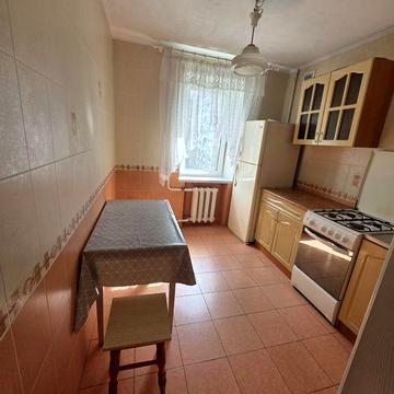 Сдам 2х ком квартиру на Паустовского/ Сканди