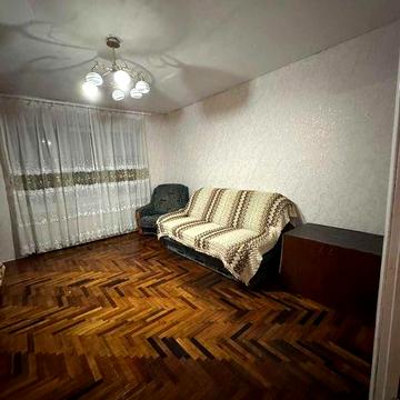 Здам  4кв. Піски, меблі, техніка.