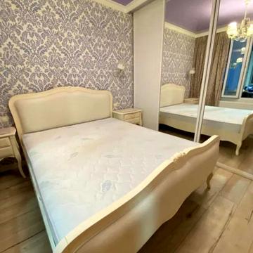 Продам 2 ком. квартиру на Маршала Говорова (Парк Победы)! Торг!