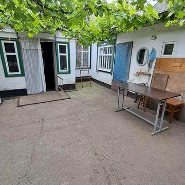 Продам дом 77 кв.м. Ремонт. Большой гараж. П-т Металлургов.