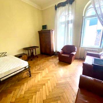 Оренда 1-кім. квартири  Пл. Ринок-ЦЕНТР. вул. Галицька.