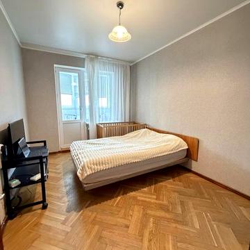Продаю трехкомнатную квартиру на Сахарова / Котовского / ваучер / е-виднолення ( сертификат )