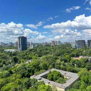 Просторная квартира в элитном ЖК Greenwood — Французский бульвар. 1V33 ЖК Грин Вуд