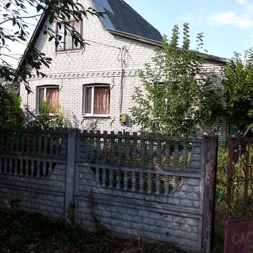 Продаж будинку с.Антонів.Потребує капітального ремонту.