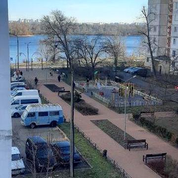 Продам 4к квартиру на Оболоні,вул.Прирічна, без комісії.