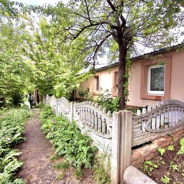 5 кімнатний будинок, гараж 35м2 ,7соток, зупинка 9 военна