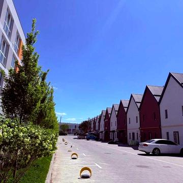 Євродвушка 37,9 м² Окрема спальня Кухня-вітальня 18,7 м² Святопетрівське Газ. Ліфт. Закритий ЖК. Від забудовника