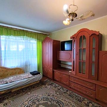 Продається однокімнатна квартира у містечку